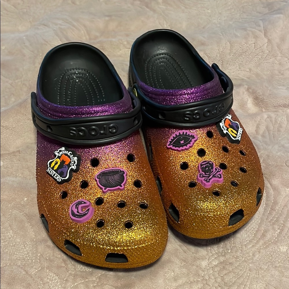 EUC Disney’s Hocus Pocus CROCS Disney Sanderson Sisters Witches Sandals Clogs